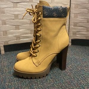NWOB GUESS 8.5 Tetia2 5” stacked heel side zipper sexy construction moto boots